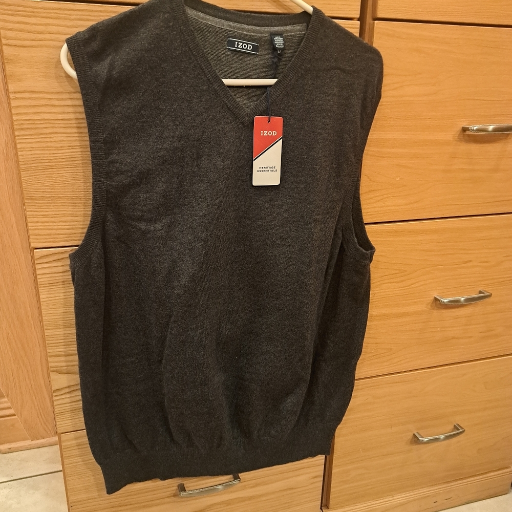 NWT Men's Large Charcoal Gray Sweater Vest
